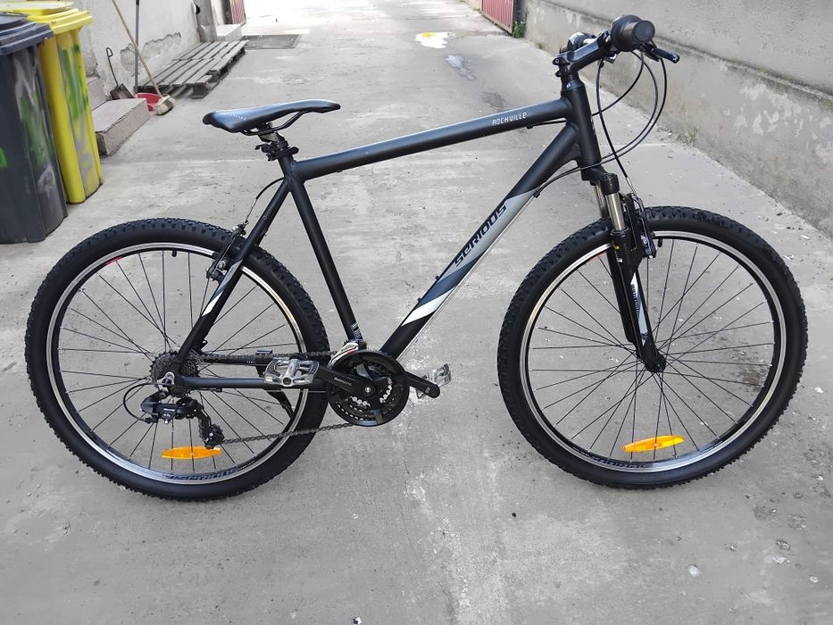 Vând bicicleta din aluminiu