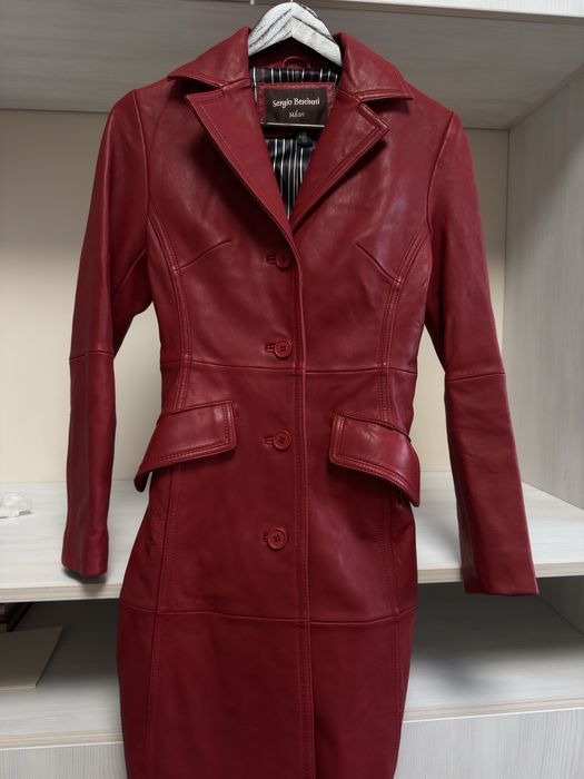 Червено италианско пслто естествена кожа