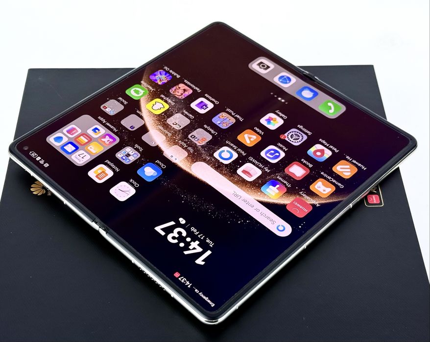 Huawei Mate X6 512GB 12RAM Nebila Red Перфектен! 2г. Гаранция!