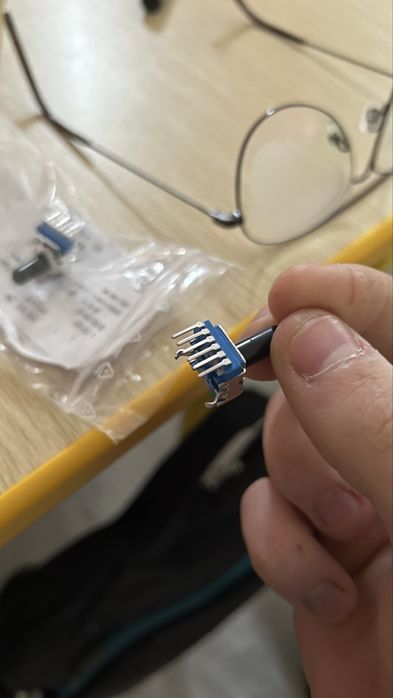 Potentiometri logaritmici pentru amplificatoare