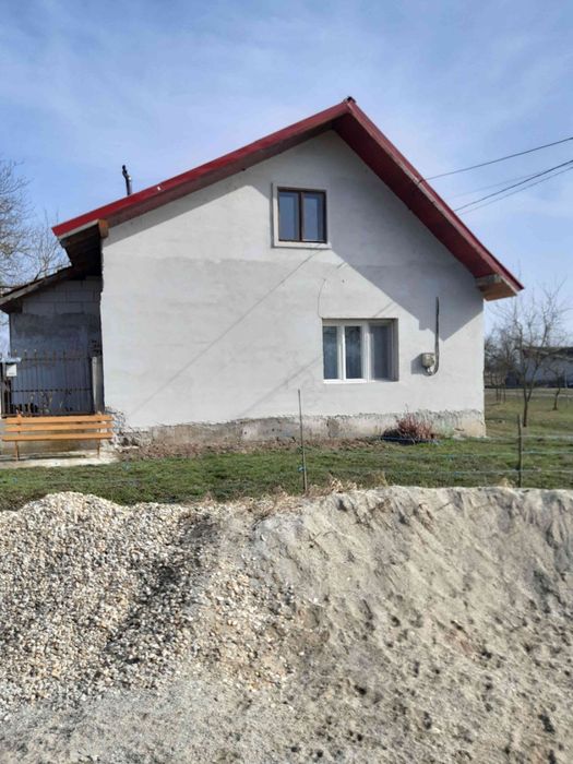 Se vinde casa cu gradina mare in Bethausen