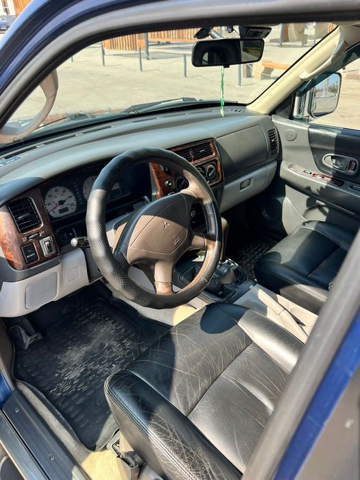 Монтеро спорт в хорошем состояние