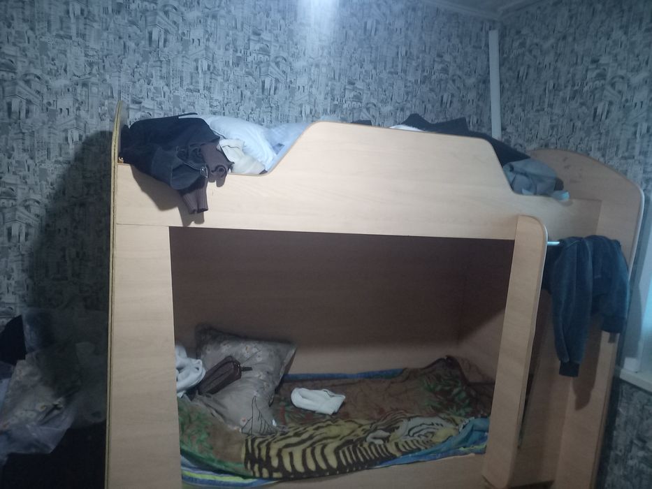 Продаю кровать 2ух яростная