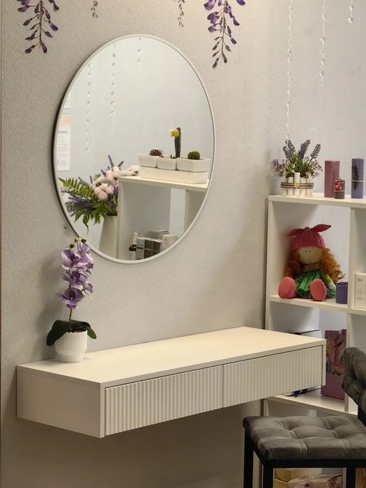 Туалетный столик подвесной