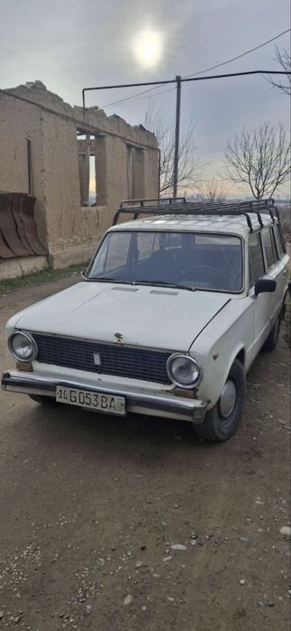 Vaz 2102 sotiladi 1979-yil