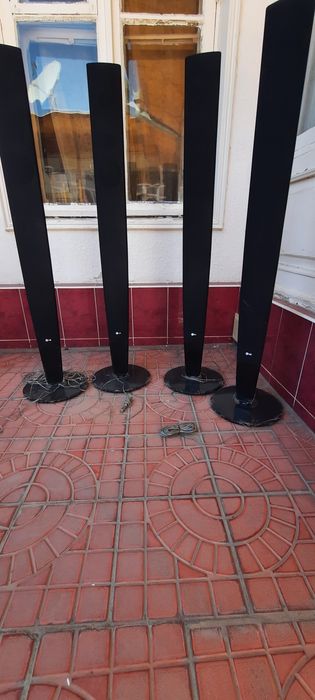 Калонки LG работают в хорошем состояни