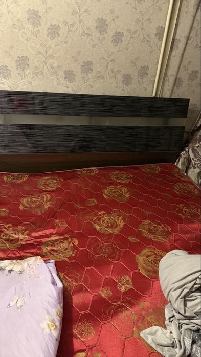 Продается двухспальная кровать