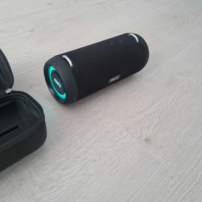 Mifa Boxă profesională portabilă de 60W - Pure Bass, Hi-Fi, Bluetooth, IPX7, LED RGB, 30 h