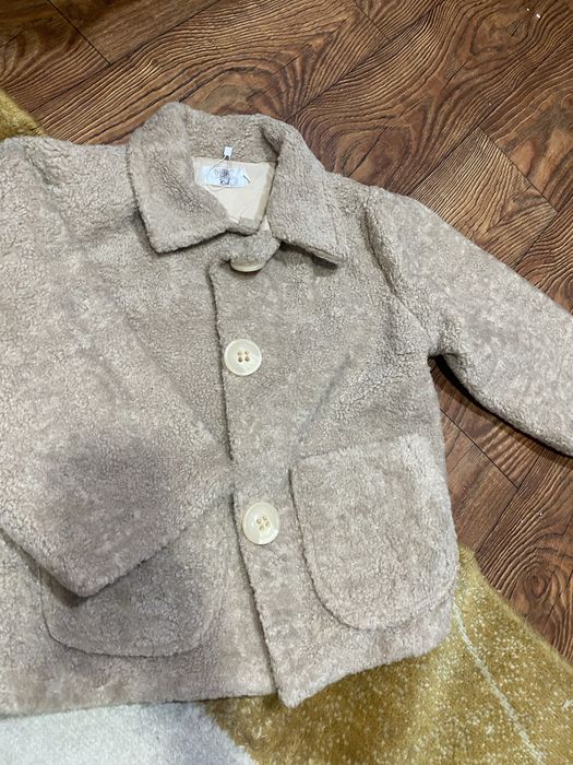 Продаеться куртка zara