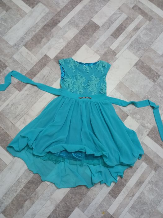 Нарядные платья для праздников