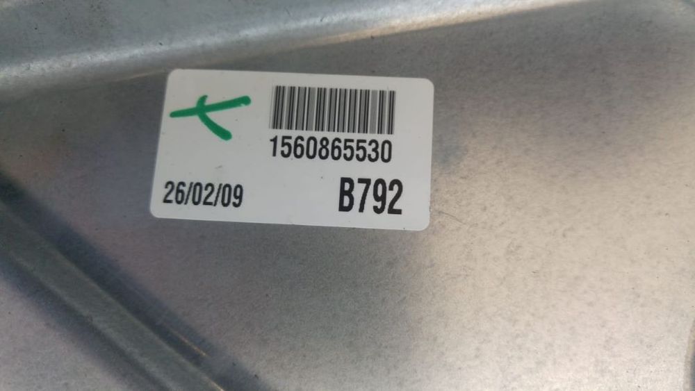 macara usa dreapta fata alfa romeo 159 1560865530