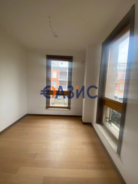 Продава се Четиристаен апартамент в к.к. Слънчев бряг - 280 кв.м за 674 €/кв.м - Снимка #6