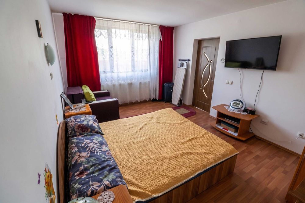 Casa de vanzare 4 dormitoare, Sp+P+1E, Auchan Bascov Pitesti