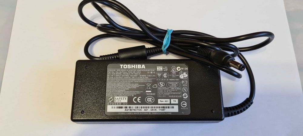 Incarcatoare laptop Asus,Acer,Dell,HP,Lenovo,SamsungSonyToshibaFujitsu