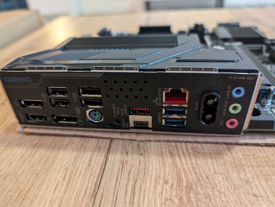 placa de baza B850M GAMING X WIFI6E cu garantie 2 ani