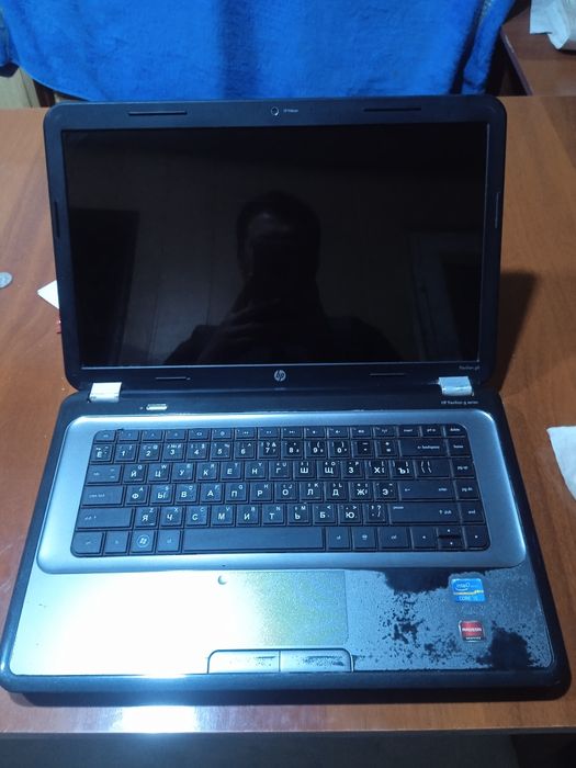 Nootbuk hp sotiladi zapchast.. ноутбук hp продается на запчастей... за