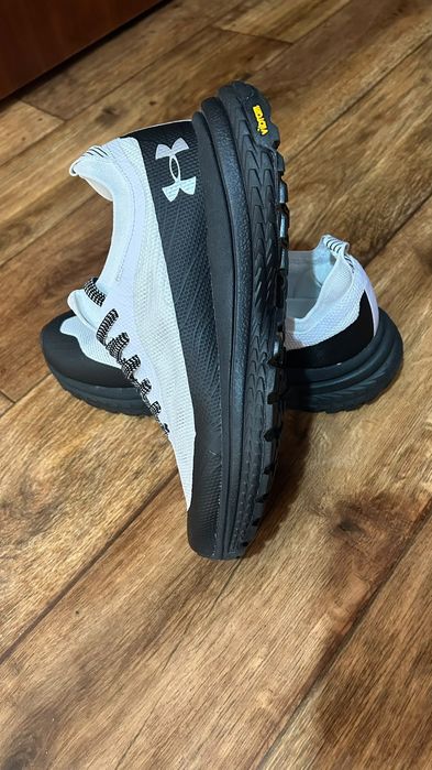 Кроссовки от Under Armour