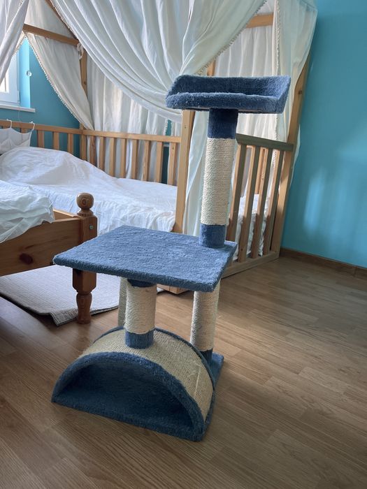 Чесалка за котки катерушка