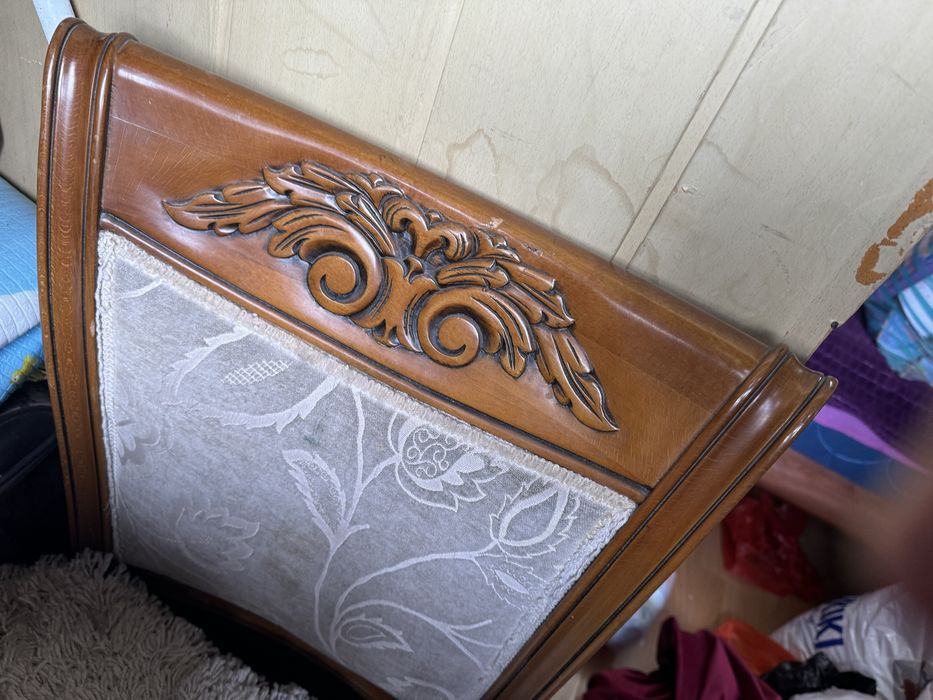 Стул орындық из дерево