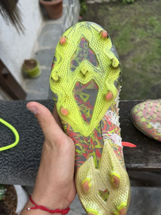 Бутонки Adidas Predator.