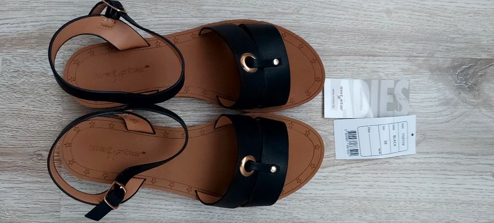 Дамски сандали 38