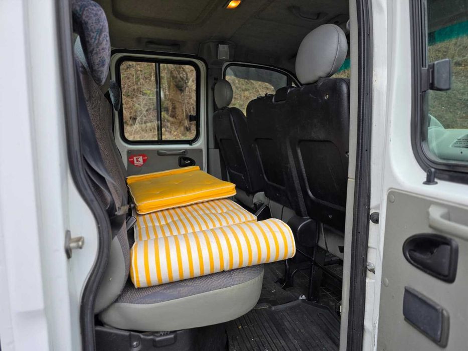 Renault Master 2.5 DCi Platforma Auto - Cabina Dubla 6 Locuri - 120CP