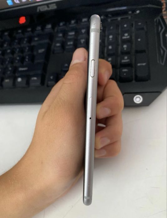 Vând iPhone 6s citiți descrierea