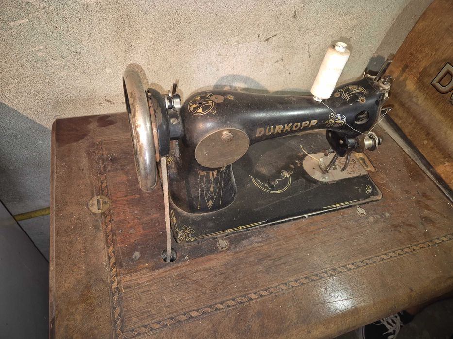 Masina de cusut veche Durkopp