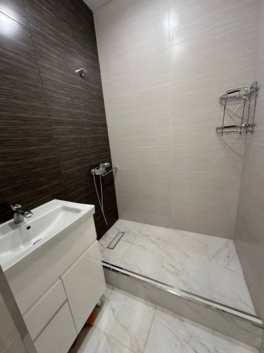 Юнусабад 14 квартал. Продается квартира  2/2/9