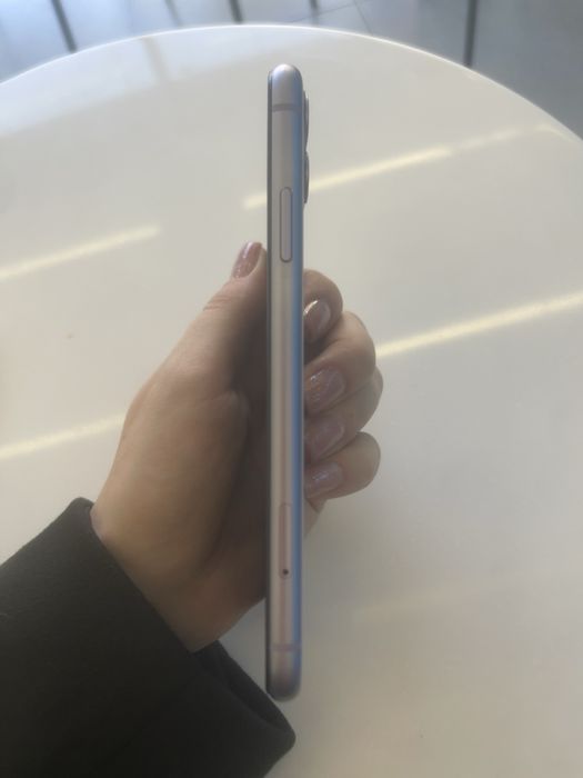 Продам Iphone 11 64гб