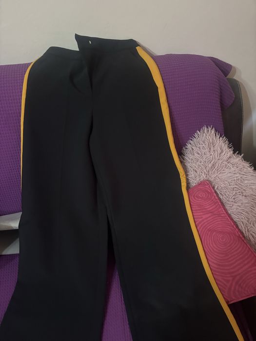 Vand pantalobi evazati, marimea xs