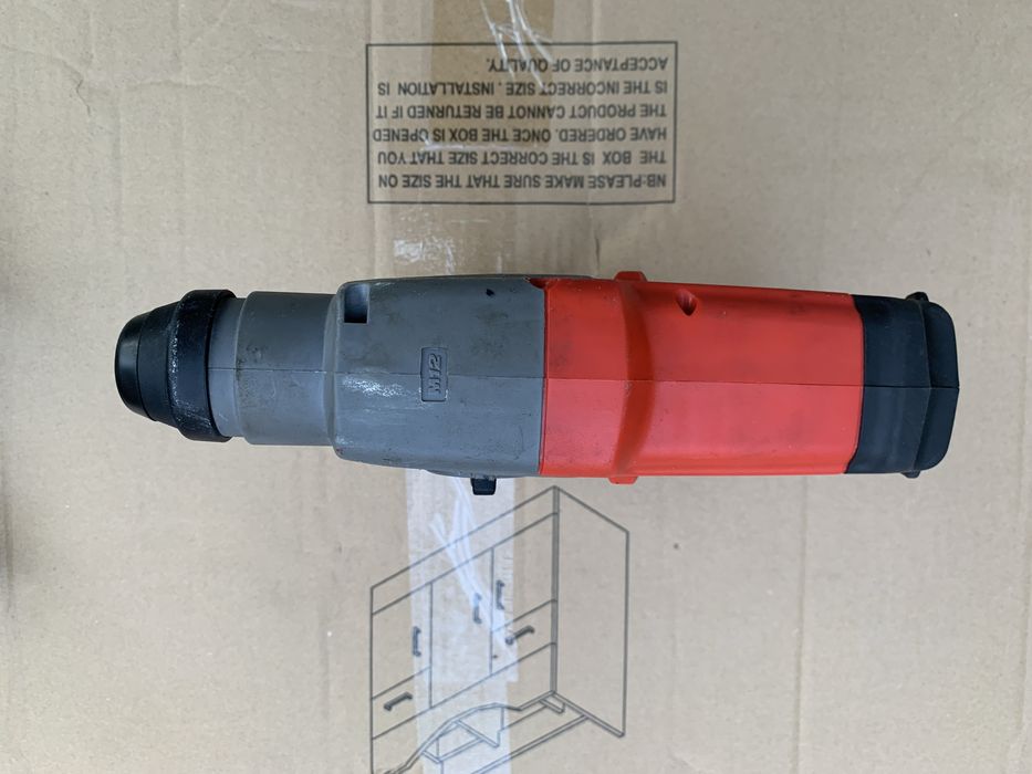 Milwaukee M12 CH/безчетков перфоратор/+ 1 батерия 4 ah.,