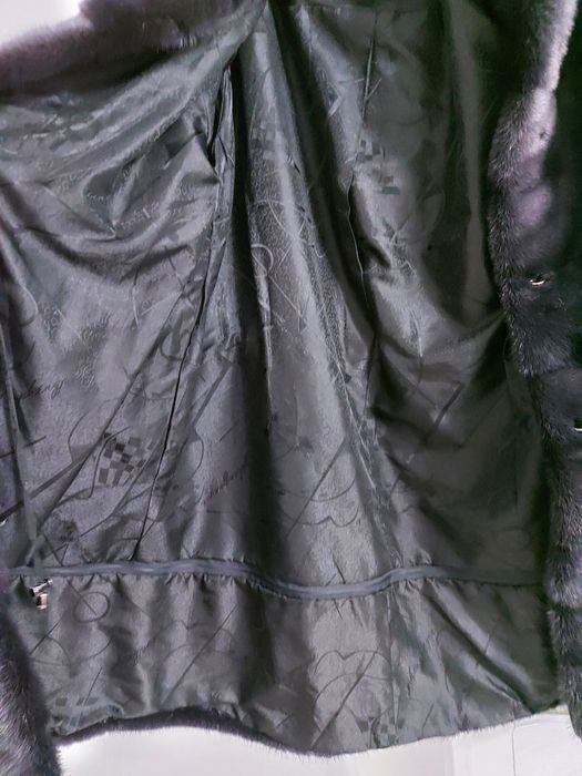 Срочно срочно срочно продам шубу