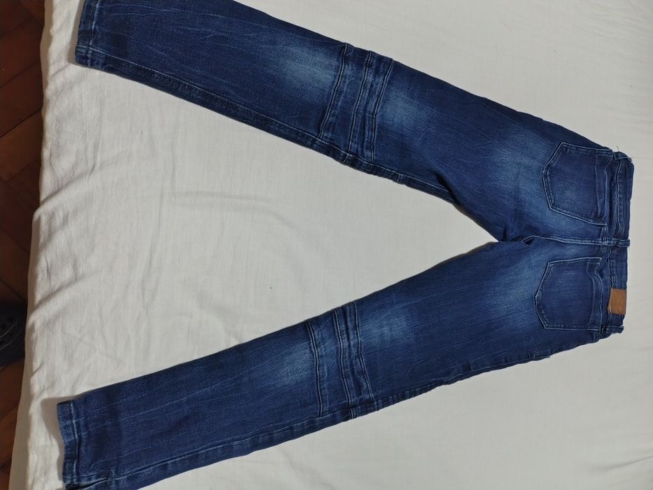 Детски комплекти от дънки и пуловер 134-140 см