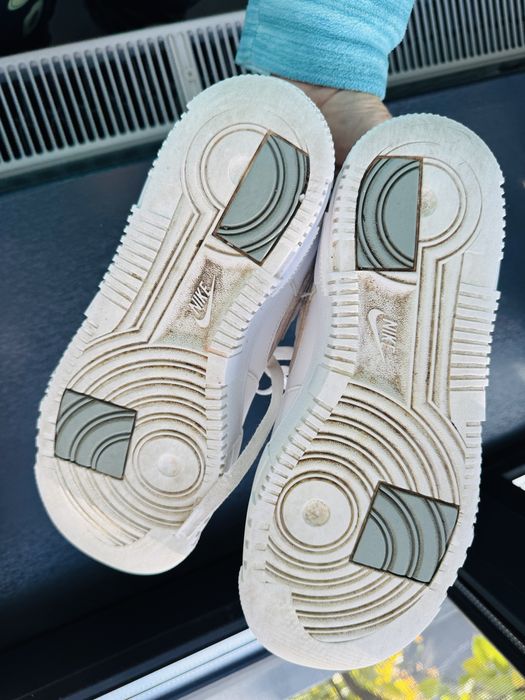 Air Force 1 Low Pixel Zebra