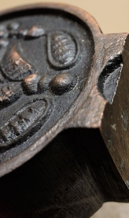 Много красив, стар свещник. Бронз.