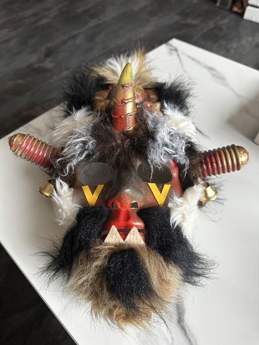 Ръчно изработена Кукерска маска