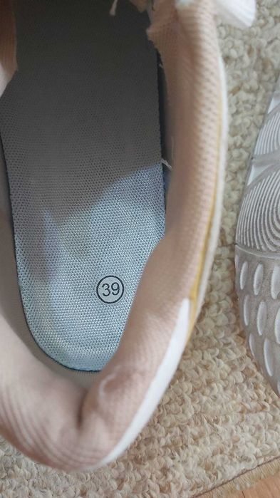 adidasi nike air
