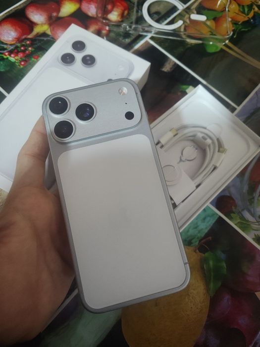 Айфон 17 про мах