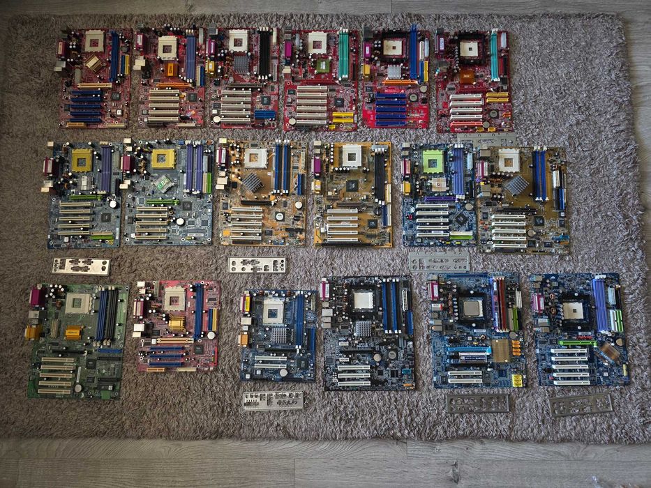 Placi de baza de colectie, socket 7 ,370 ,Slot1 , 478 , 462, 754 ,939.