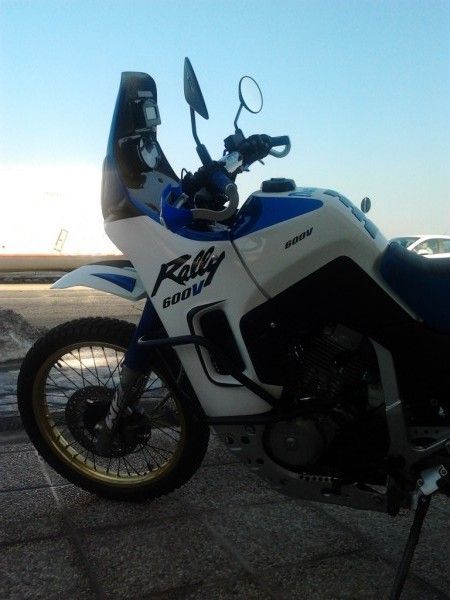 Carena Honda Transalp XLV 600 Rally Raid ,nemontat, nevopsit. Boano