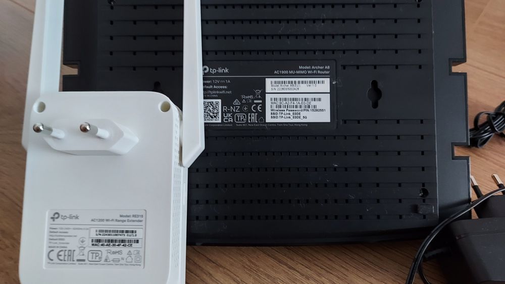 Router TP-Link Archer A8 AC1900 + Extender RE315 AC1200 OneMesh