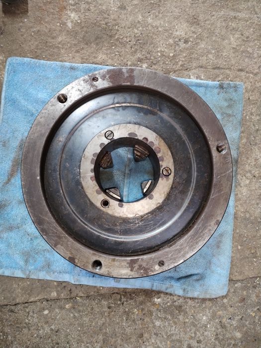 Universal strung 315 mm-4 bacuri