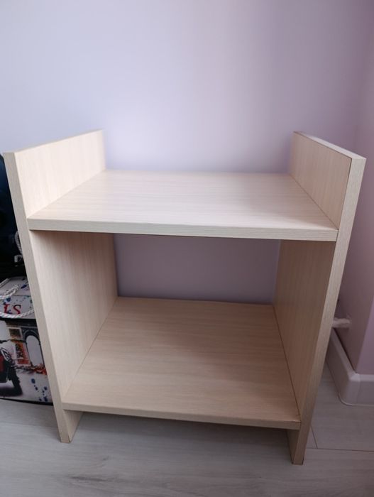 Нощно шкафче и етажерка