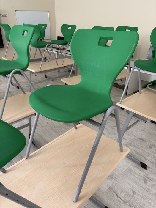 Парта орындықтарымен