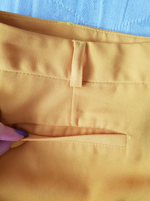 Pantaloni galbeni, de damă, S/36
