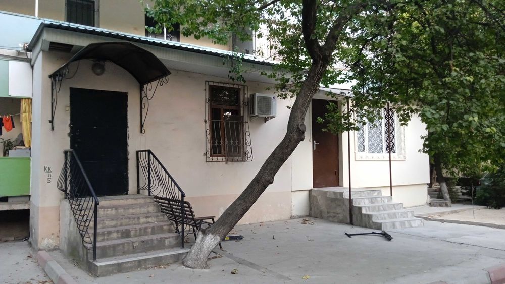 Новомосков Квартира под офис первый этаж 250 тысяч  ye возможно аренда