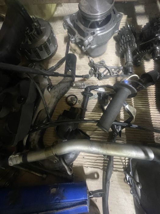 Dezmembrez suzuki rmz 450-250 rmz 2007
