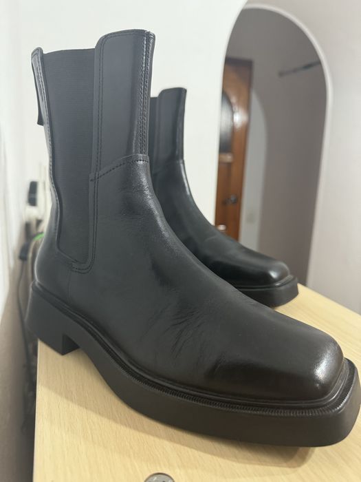 Ботинки челси  р 36