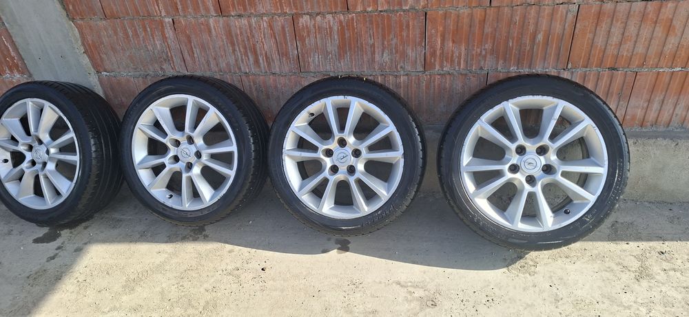 Jante aliaj 225/45/17 pentru Opel Astra H